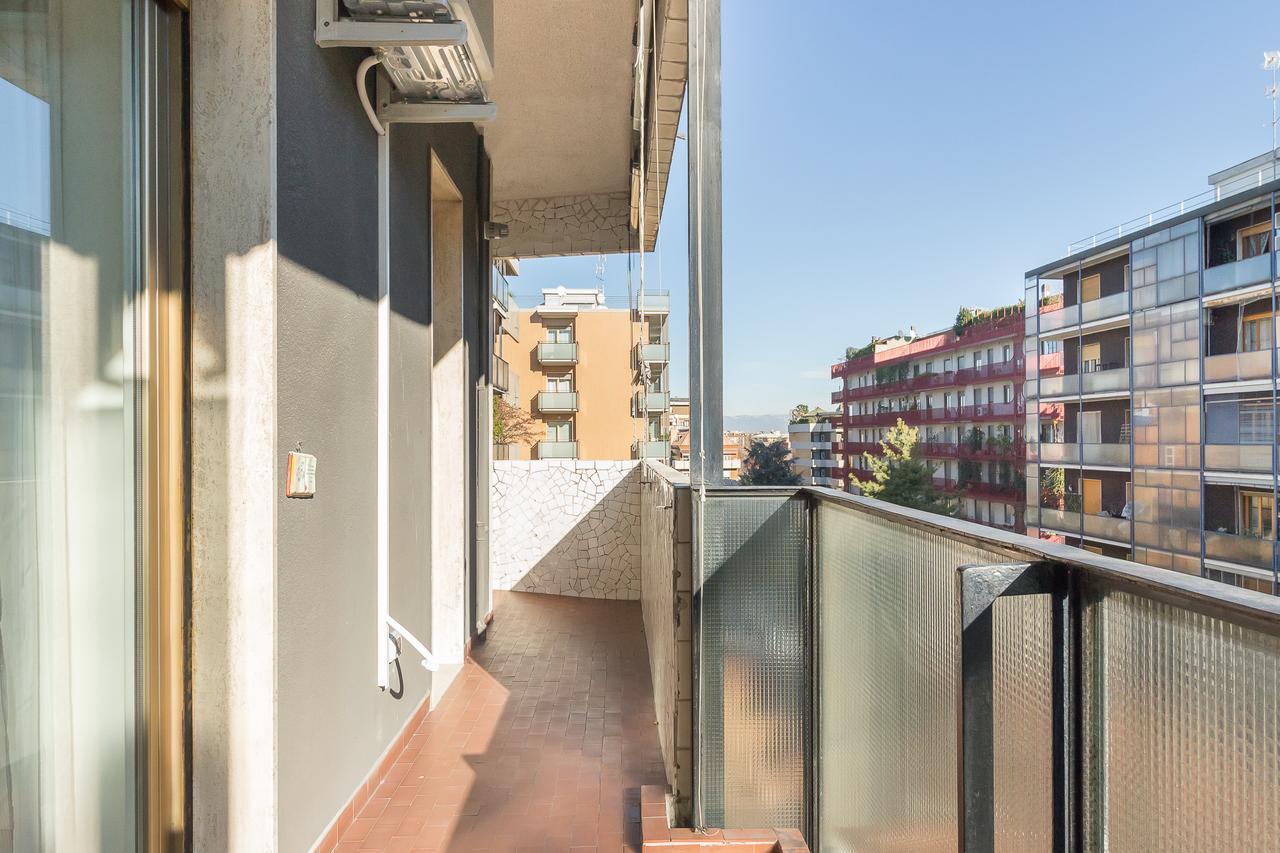 Alessia'S Flat- Sondrio M3 Apartment Милано Екстериор снимка