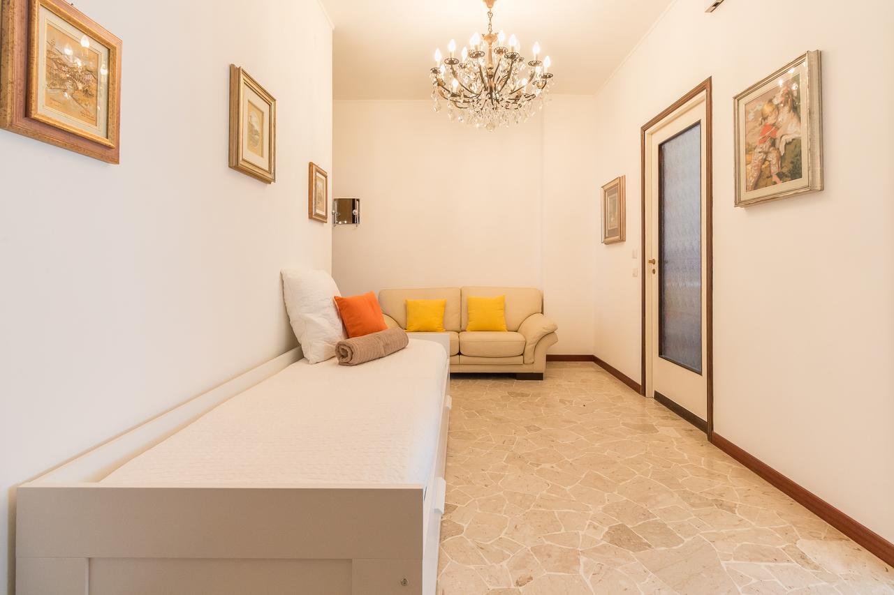 Alessia'S Flat- Sondrio M3 Apartment Милано Екстериор снимка