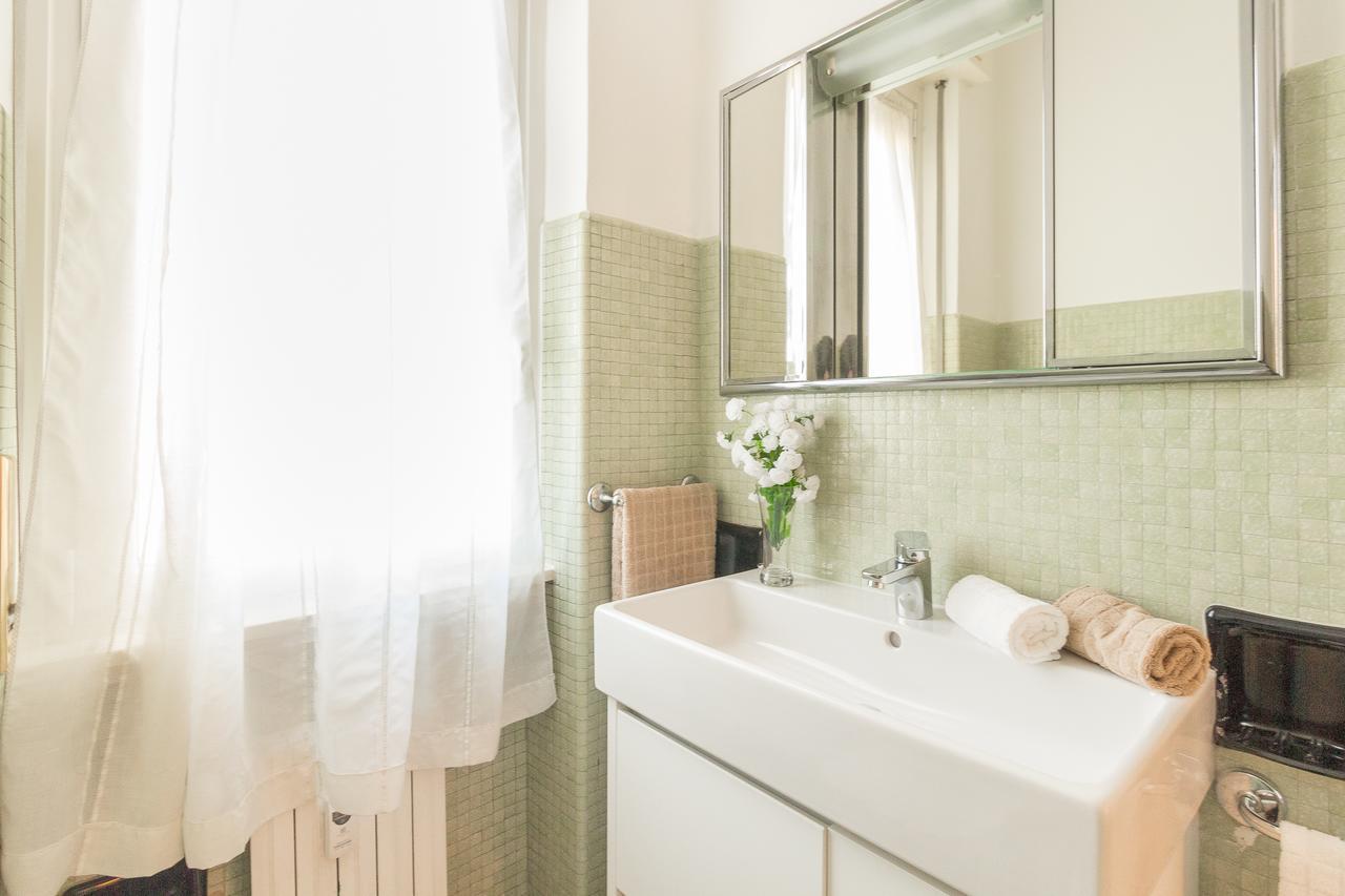 Alessia'S Flat- Sondrio M3 Apartment Милано Екстериор снимка