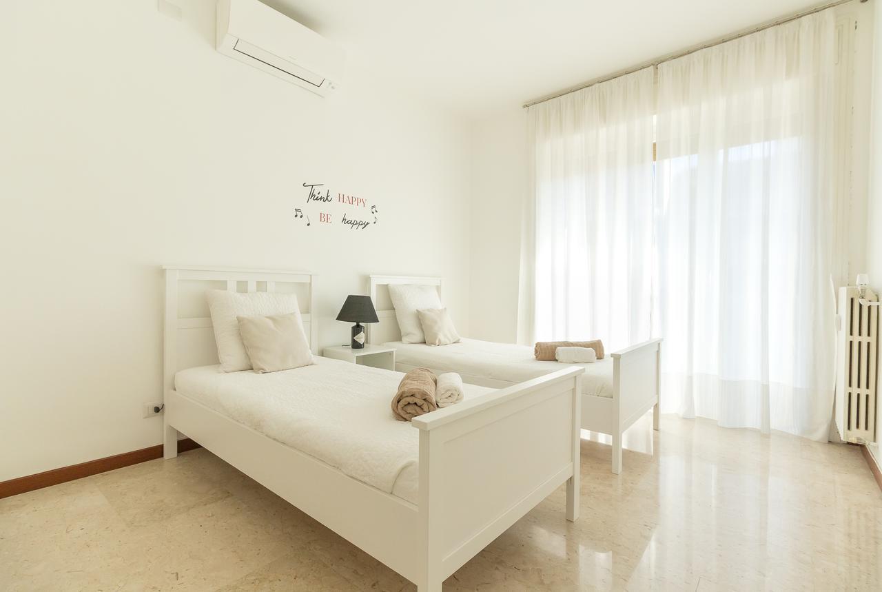 Alessia'S Flat- Sondrio M3 Apartment Милано Екстериор снимка