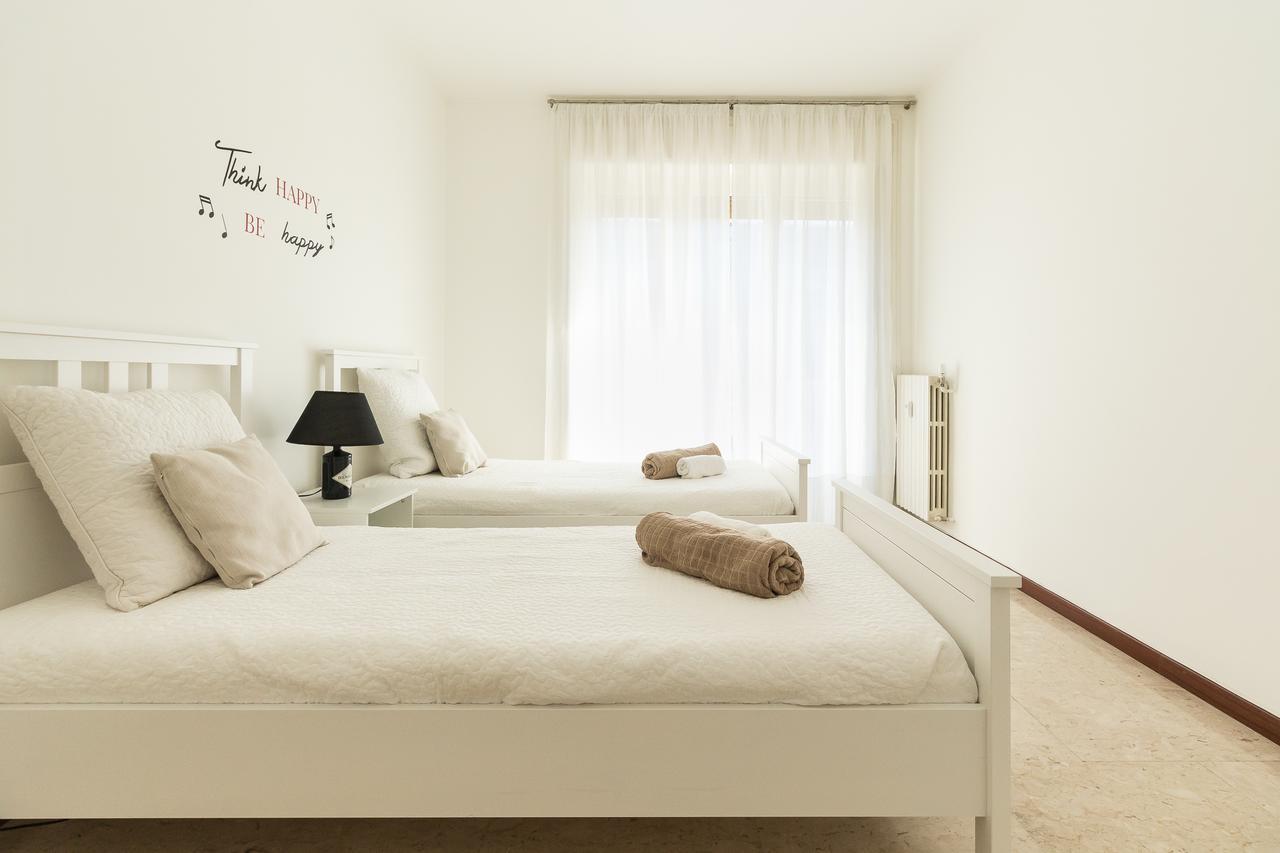 Alessia'S Flat- Sondrio M3 Apartment Милано Екстериор снимка